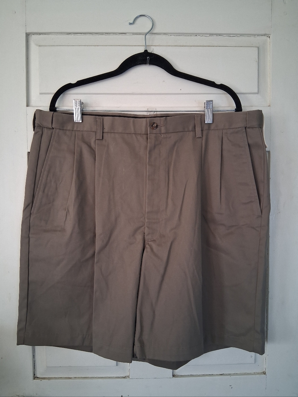 Haggar Khaki Flat Front Wrinkle Resistant Cotton Shorts Expandable Waistband 40